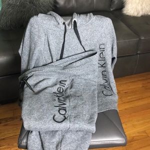 Calvin Klein Jogging Suit